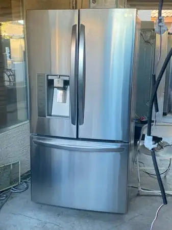 LG COUNTER DEPTH FRENCH DOOR REFRIGERATOR