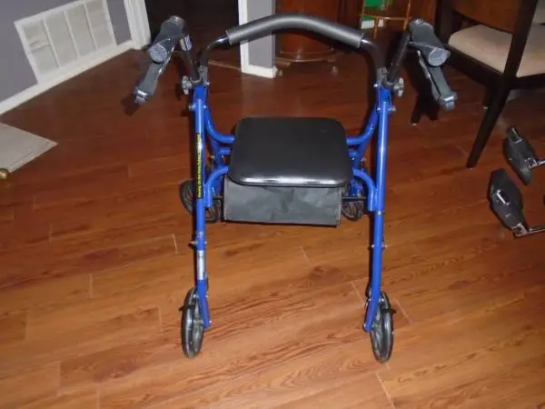 DRIVE WALKER WITH SEAT LIKE NEW