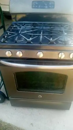 GE gas stove _180.00