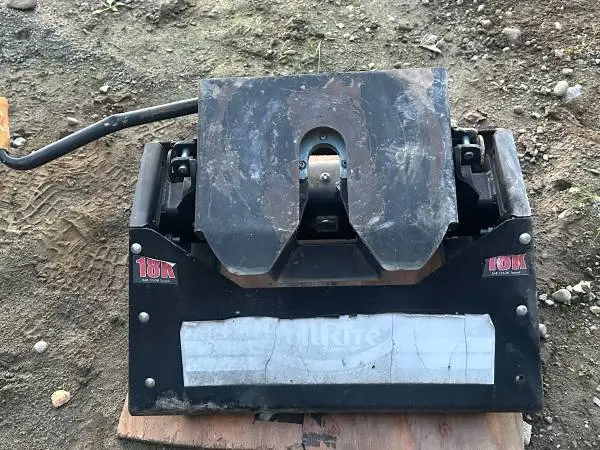 5th wheel mount 18k