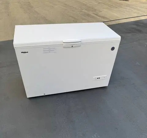 Large 16 cubic Deep chest freezer (free local delivery)