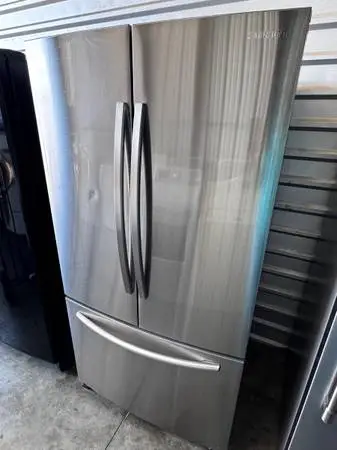 Samsung refrigerator french  3 door  stainless with ice maker
