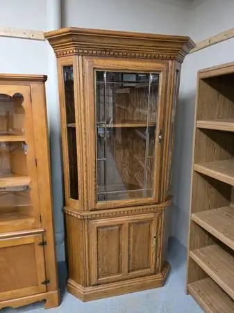 Glass Front Oak Wood Corner Curio Cabinet #536-7