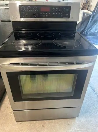 ♨️♨️LG Stainless Ceramic Range♨️♨️