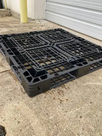 Plastic Skids - for equip., wood, hay ect / decking