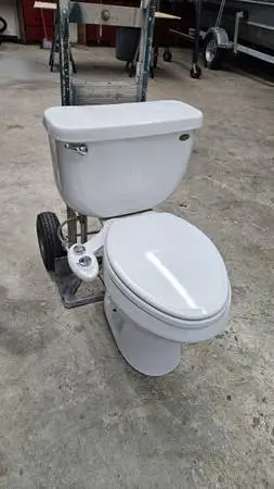 Edjer Toilet