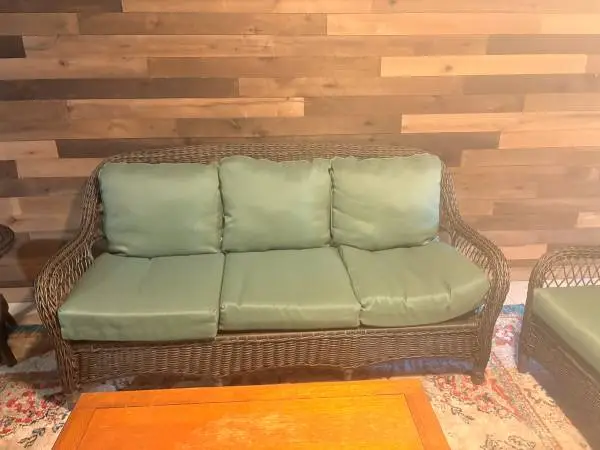 *** SUMMER SALE *** - Matching Wicker Patio Set