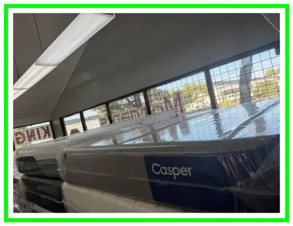 QUEEN SIZE CASPER THE ONE MATTRESS & BOX SPRING BED SET