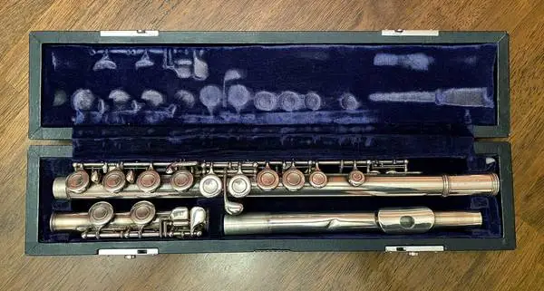 Yamaha YFL42 Silver Flute