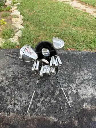 Titleist & Callaway complete set with balls