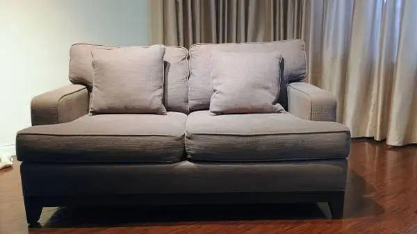 ETHAN   ALLEN  -  Arcata Loveseat 62 loveseat