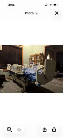 Hill-Rom TotalCare P1900 Hospital Bed – Near Mint / Full Air Mattress Therapy
