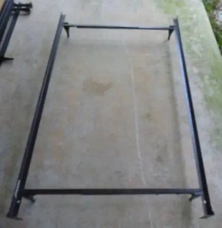 Adjustable bed frame Twin /Full