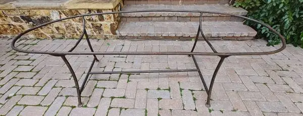 Metal table base for indoor/outdoor 71L