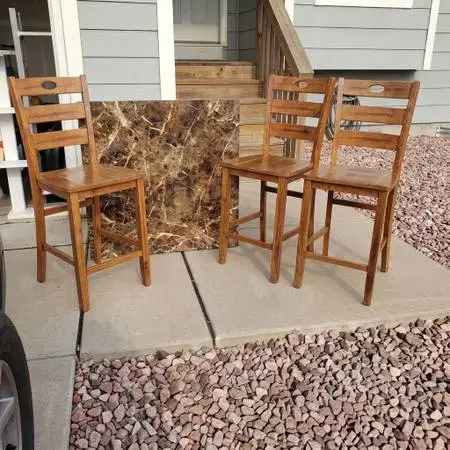 Dining Room Set Table And 3 Pub Chairs Counter Height