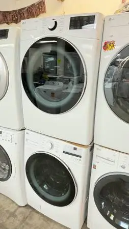 Lg white smart front load washer and gas dryer thinq