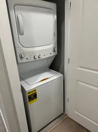 Brand new open box GE GUD27ESSM1 WW - stackable washer & dryer