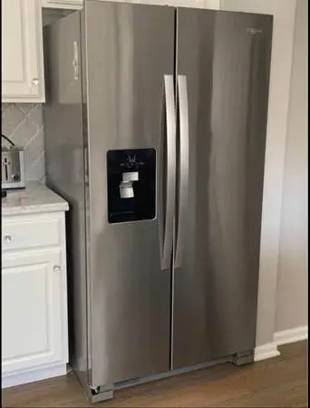 Side-by-side refrigerator