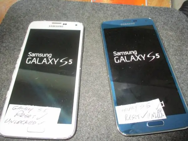 2 SAMSUNG GALAXY CELL PHONES