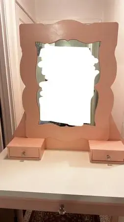 pink vanity table