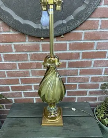 Mid Century, Hollywood Regency Seguso Peidot Murano Glass Italian Lamp