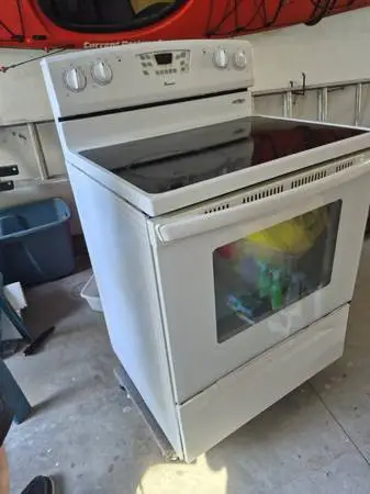 Stove-Range-White Glass Top