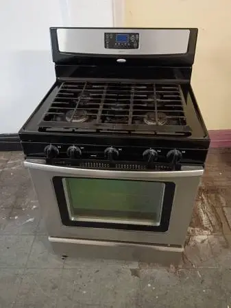 Whirlpool stainless gas stove