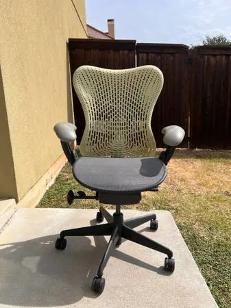 Herman miller mirra 1 office chair