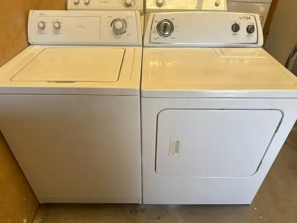 Whirlpool washer and electric dryer