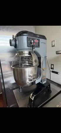 HOBART CENTERLINE HMM20 20 Quart MIXER W/ BOWL, BOWL GUARD and ATTACHMENT