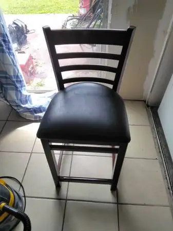 Its an accent chair very nice for sale in Pine Hills