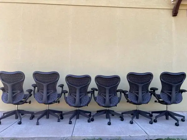 Herman miller mirra 2 office chair/pristine Condition