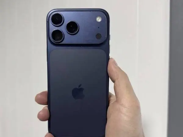 iPhone 17 pro max-for sale