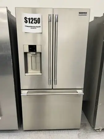 New scratch and Dent Frigidaire French Door