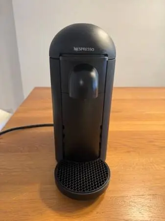 Nespresso VertuoPlus - Black