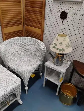 Wicker Connecticut Corner Chair