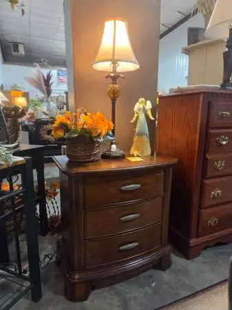 Nightstand 3-Drawer