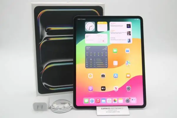 EXCELLENT 13 Apple iPad Pro M5 256GB VZ Cellular 5G Warranty 08/05/27