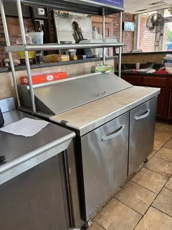 Deli Case / Bain Marie Sandwhich Prep Station / Soda Case