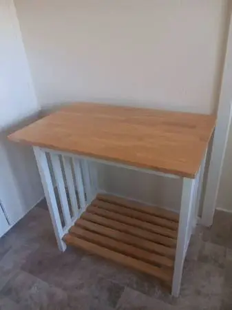 BEAUTIFUL KITCHEN SIDE TABLE