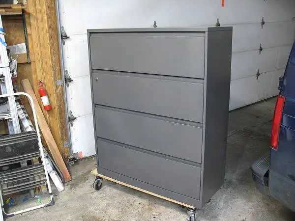 Steelcase 4-drawer locking lateral file cabinet 42 w/key