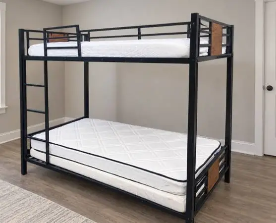 •••••Twin Bunk Bed with Mattresses •••••