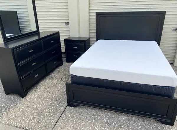 Black Queen Bedroom Furniture Dresser Set