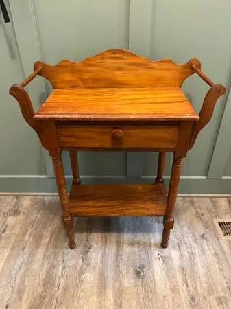 Antique 19th Century Wash Stand