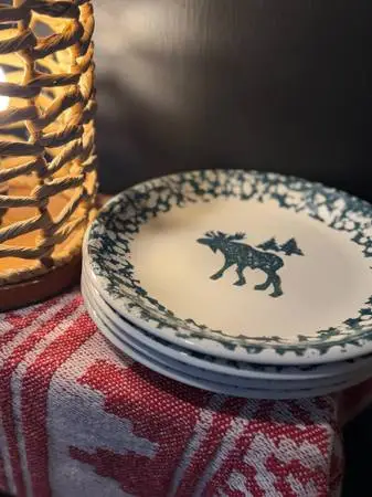 Dinner plates North Country By TIENSHAN