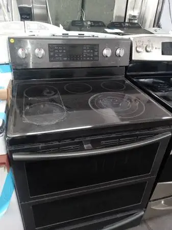 ★Samsung Grey Electric Glass Top Oven/Range