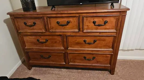 Solid wood dresser and chest set