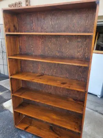 Solid wood bookshelf