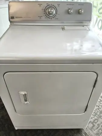 Electric Dryer Maytag 220 Volts Super Capacity plus Local Delivery