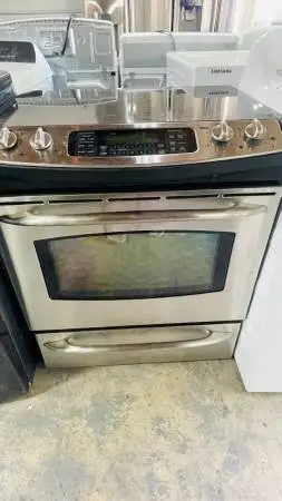 GE Stove